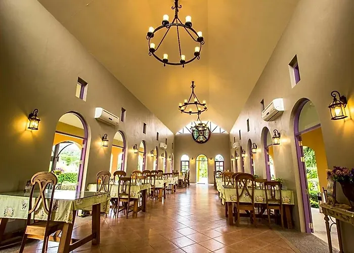 โรงแรม La Provence Suan Phung 4*