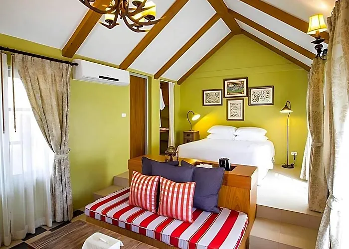 โรงแรม La Provence Suan Phung 4*
