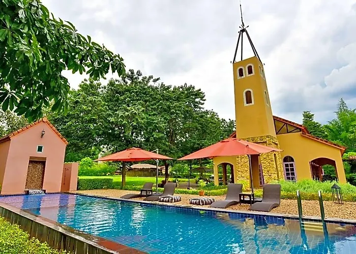 โรงแรม La Provence Suan Phung 4*