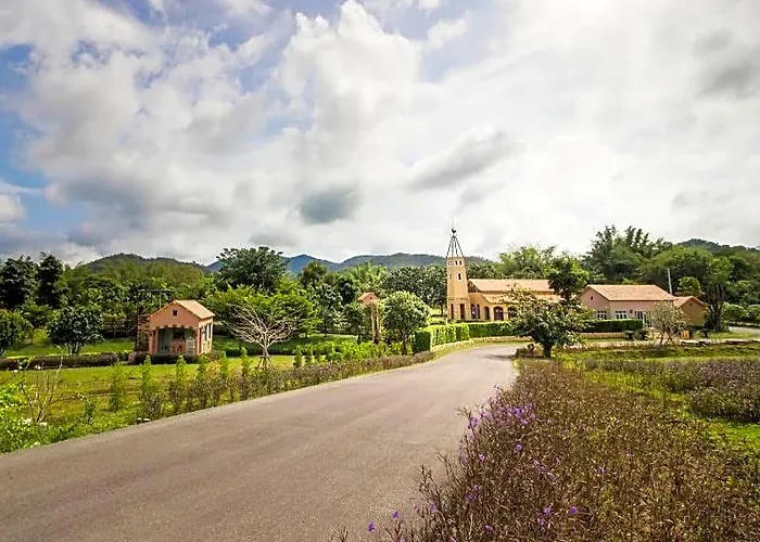 La Provence Suan Phung โรงแรม Ratchaburi