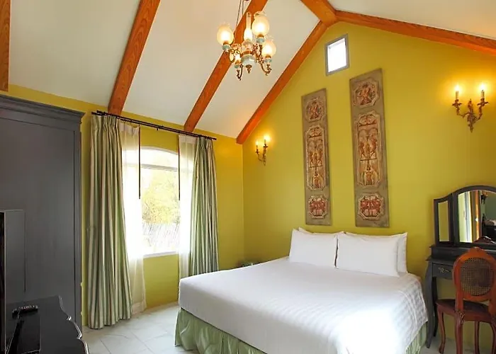 โรงแรม La Provence Suan Phung 4*