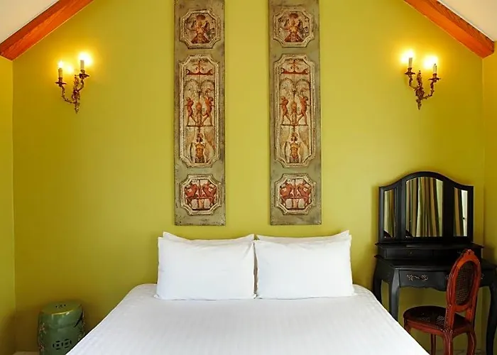 โรงแรม La Provence Suan Phung 4*